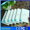 2015credit Carte Taille Power Bank avec Built-in Chargeur Slim Power Banks Made in China